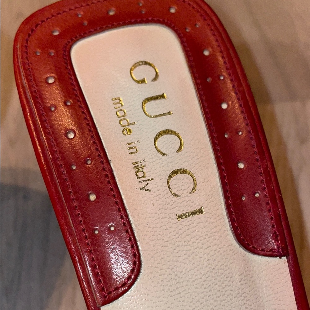 Gucci Red Mules with Bow Detail - Picture 2 of 6